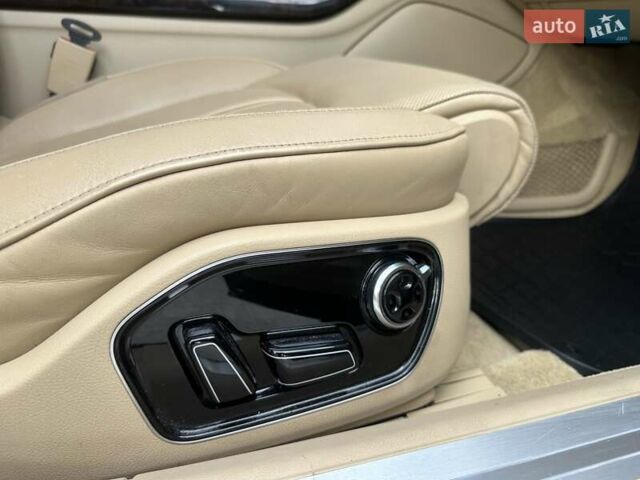 Синій Ауді A8, об'ємом двигуна 3 л та пробігом 248 тис. км за 18450 $, фото 41 на Automoto.ua