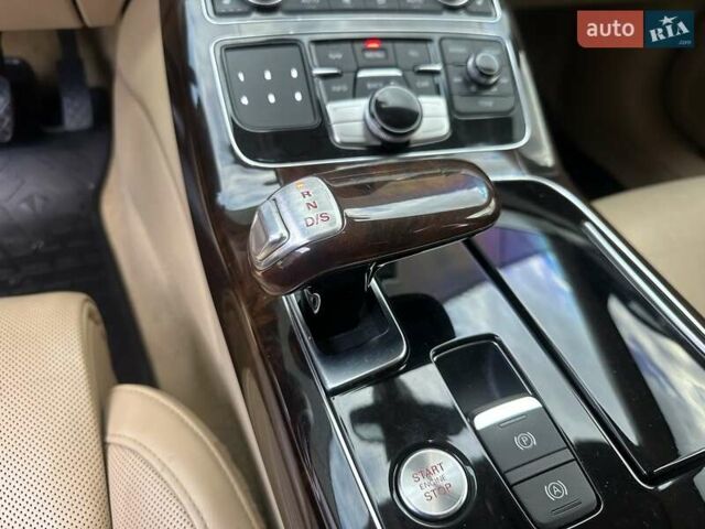 Синій Ауді A8, об'ємом двигуна 3 л та пробігом 248 тис. км за 18450 $, фото 70 на Automoto.ua