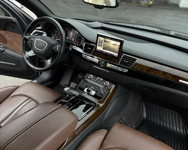 Синий Ауди А8, объемом двигателя 3 л и пробегом 162 тыс. км за 19500 $, фото 6 на Automoto.ua