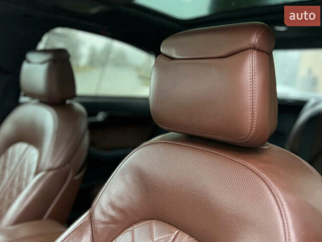 Синий Ауди А8, объемом двигателя 3 л и пробегом 151 тыс. км за 23750 $, фото 50 на Automoto.ua