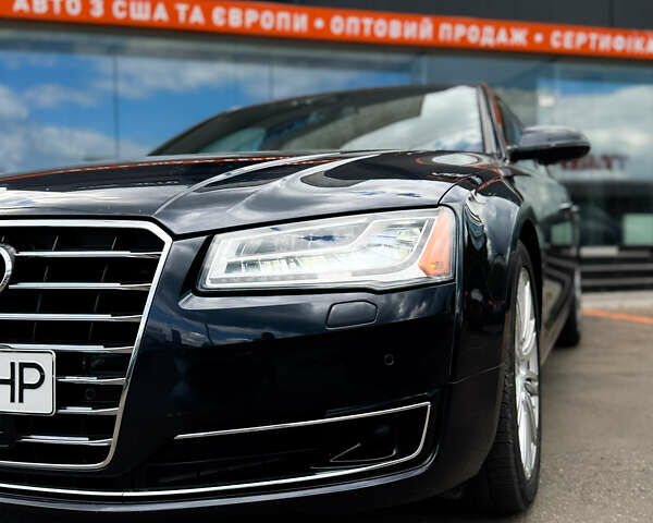 Синий Ауди А8, объемом двигателя 3 л и пробегом 55 тыс. км за 31400 $, фото 1 на Automoto.ua