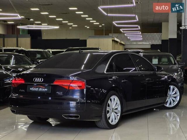 Синий Ауди А8, объемом двигателя 4 л и пробегом 239 тыс. км за 23499 $, фото 2 на Automoto.ua