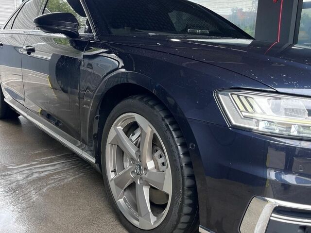 Синій Ауді A8, об'ємом двигуна 3 л та пробігом 172 тис. км за 35000 $, фото 5 на Automoto.ua