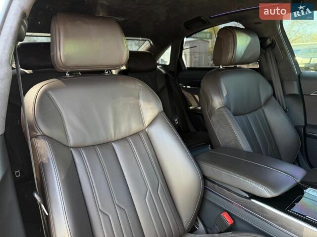 Синий Ауди А8, объемом двигателя 2.97 л и пробегом 198 тыс. км за 49999 $, фото 61 на Automoto.ua