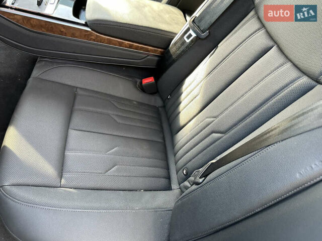 Синий Ауди А8, объемом двигателя 3 л и пробегом 46 тыс. км за 39700 $, фото 30 на Automoto.ua