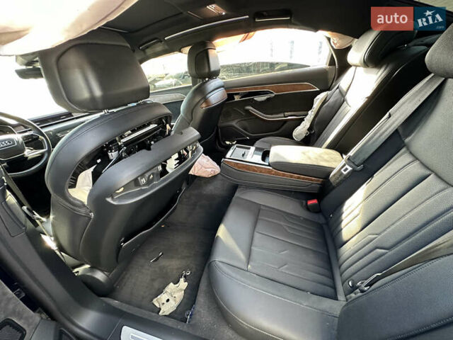 Синий Ауди А8, объемом двигателя 3 л и пробегом 46 тыс. км за 39700 $, фото 15 на Automoto.ua