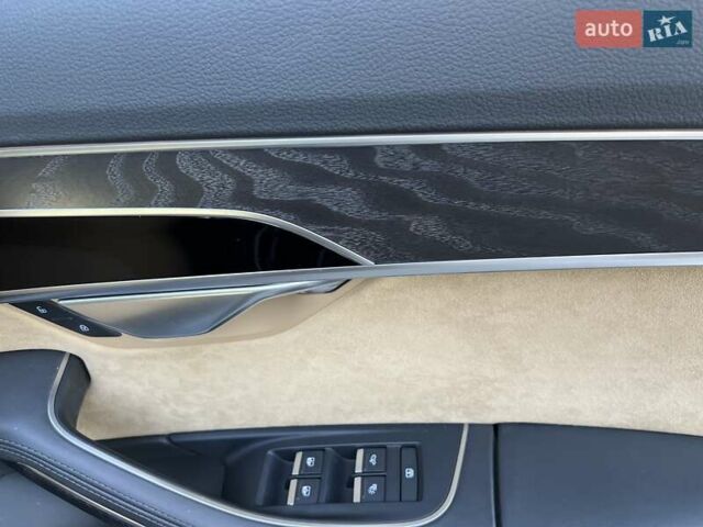 Синий Ауди А8, объемом двигателя 3 л и пробегом 90 тыс. км за 55000 $, фото 18 на Automoto.ua