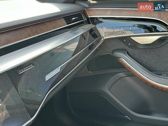 Синий Ауди А8, объемом двигателя 3 л и пробегом 46 тыс. км за 39700 $, фото 28 на Automoto.ua