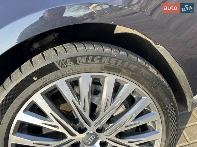 Синий Ауди А8, объемом двигателя 3 л и пробегом 90 тыс. км за 55000 $, фото 29 на Automoto.ua