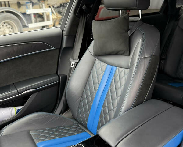 Синій Ауді A8, об'ємом двигуна 2.97 л та пробігом 90 тис. км за 61500 $, фото 42 на Automoto.ua