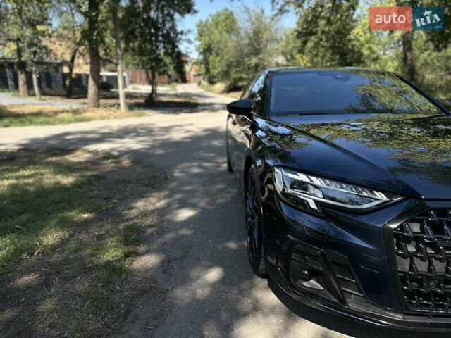 Синій Ауді A8, об'ємом двигуна 3 л та пробігом 54 тис. км за 79499 $, фото 3 на Automoto.ua