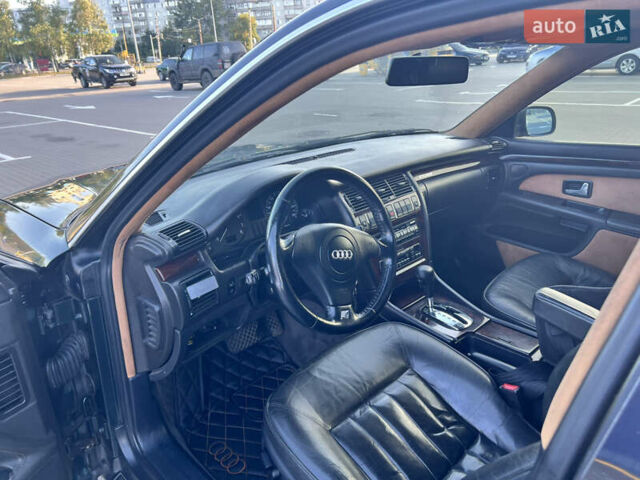 Ауди А8 1995 в Киеве на Automoto.ua Зеленый Ауди А8, объемом двигателя 4.2 л и пробегом 370 тыс. км за 5100 $, фото 13 на Automoto.ua