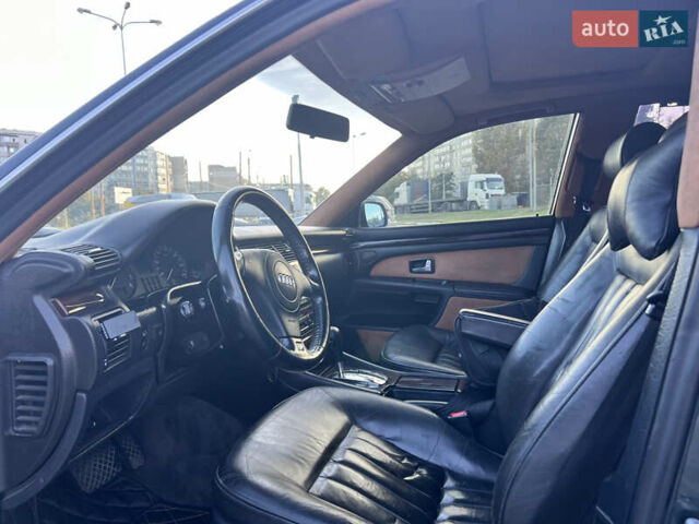 Ауди А8 1995 в Киеве на Automoto.ua Зеленый Ауди А8, объемом двигателя 4.2 л и пробегом 370 тыс. км за 5100 $, фото 12 на Automoto.ua