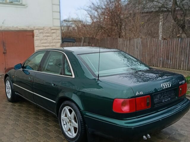 Зеленый Ауди А8, объемом двигателя 2.5 л и пробегом 270 тыс. км за 1999 $, фото 2 на Automoto.ua