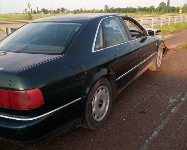 Зеленый Ауди А8, объемом двигателя 2.8 л и пробегом 300 тыс. км за 2000 $, фото 1 на Automoto.ua
