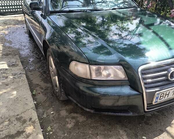 Зелений Ауді A8, об'ємом двигуна 2.5 л та пробігом 430 тис. км за 4000 $, фото 3 на Automoto.ua