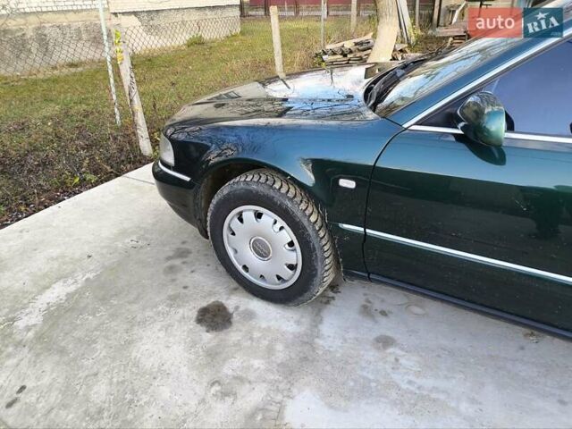 Зеленый Ауди А8, объемом двигателя 3.7 л и пробегом 380 тыс. км за 4699 $, фото 7 на Automoto.ua
