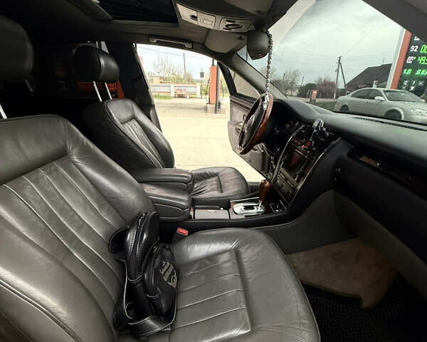 Зелений Ауді A8, об'ємом двигуна 3.3 л та пробігом 320 тис. км за 6500 $, фото 33 на Automoto.ua