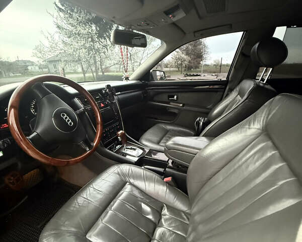 Зелений Ауді A8, об'ємом двигуна 3.3 л та пробігом 320 тис. км за 6500 $, фото 39 на Automoto.ua