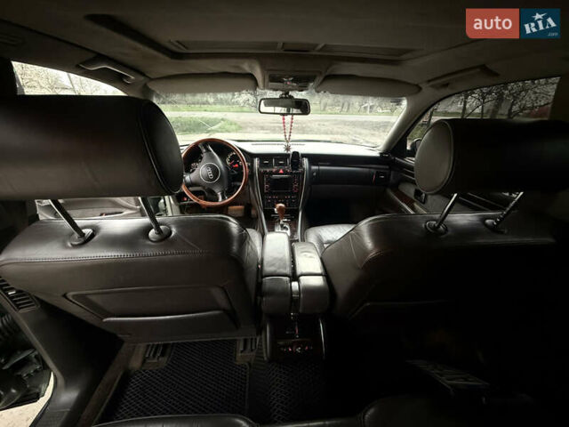 Зелений Ауді A8, об'ємом двигуна 3.3 л та пробігом 320 тис. км за 6500 $, фото 41 на Automoto.ua