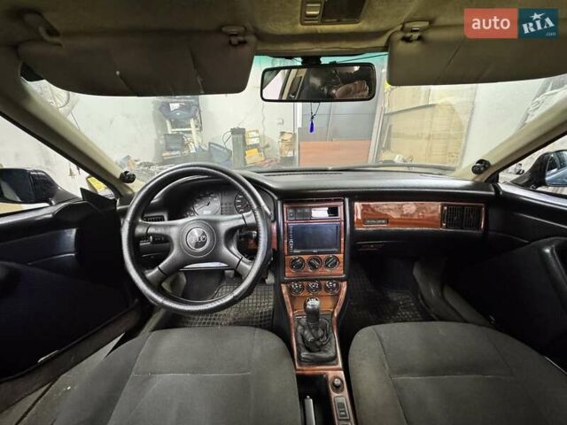 Чорний Ауді Купе, об'ємом двигуна 1.98 л та пробігом 218 тис. км за 5000 $, фото 8 на Automoto.ua