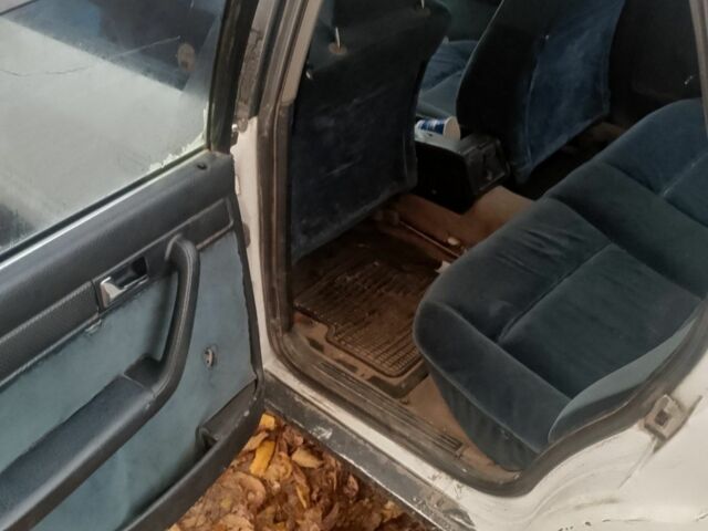 Белый Ауди Другая, объемом двигателя 2.3 л и пробегом 350 тыс. км за 1899 $, фото 5 на Automoto.ua