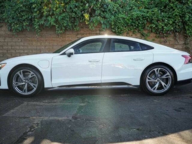 Белый Ауди Другая, объемом двигателя 0 л и пробегом 24 тыс. км за 40500 $, фото 4 на Automoto.ua