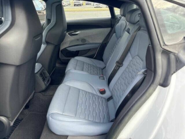 Белый Ауди Другая, объемом двигателя 0 л и пробегом 30 тыс. км за 19000 $, фото 9 на Automoto.ua