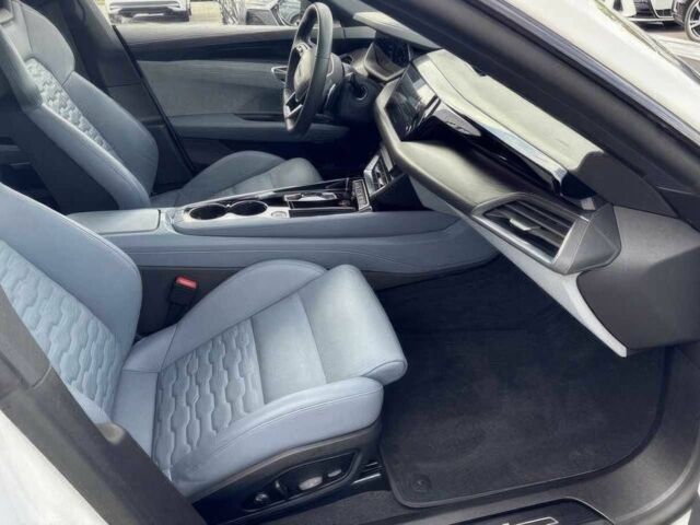 Белый Ауди Другая, объемом двигателя 0 л и пробегом 30 тыс. км за 19000 $, фото 8 на Automoto.ua