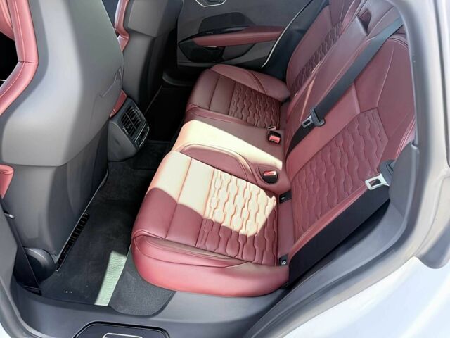 Белый Ауди Другая, объемом двигателя 0 л и пробегом 13 тыс. км за 35000 $, фото 11 на Automoto.ua