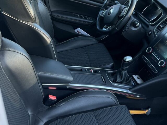 Білий Ауді Інша, об'ємом двигуна 1.5 л та пробігом 200 тис. км за 12500 $, фото 3 на Automoto.ua