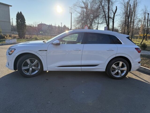 Белый Ауди Другая, объемом двигателя 0 л и пробегом 120 тыс. км за 29000 $, фото 4 на Automoto.ua