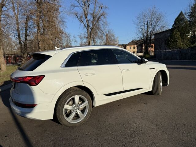 Белый Ауди Другая, объемом двигателя 0 л и пробегом 120 тыс. км за 29000 $, фото 9 на Automoto.ua