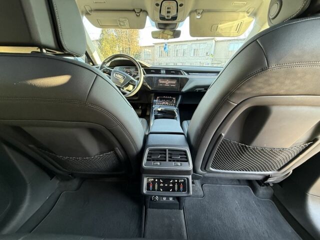 Белый Ауди Другая, объемом двигателя 0 л и пробегом 120 тыс. км за 29000 $, фото 17 на Automoto.ua