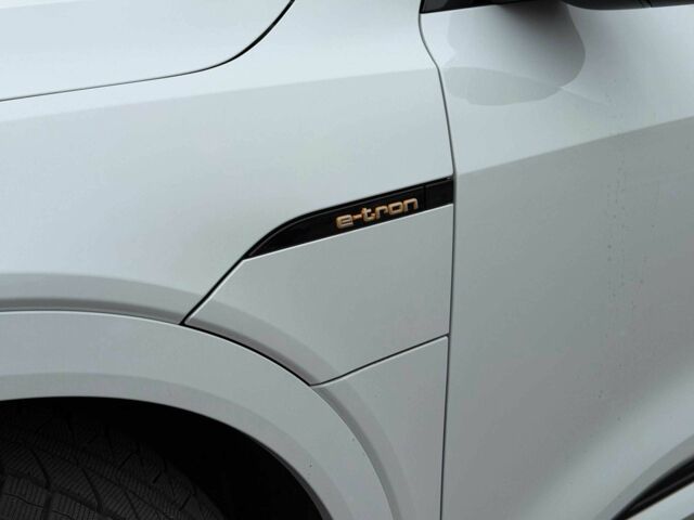 Белый Ауди Другая, объемом двигателя 3 л и пробегом 87 тыс. км за 28000 $, фото 5 на Automoto.ua