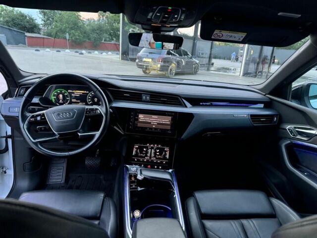 Белый Ауди Другая, объемом двигателя 0 л и пробегом 150 тыс. км за 30500 $, фото 11 на Automoto.ua