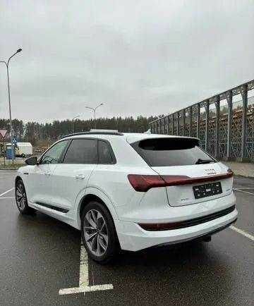 Белый Ауди Другая, объемом двигателя 0 л и пробегом 22 тыс. км за 26900 $, фото 6 на Automoto.ua