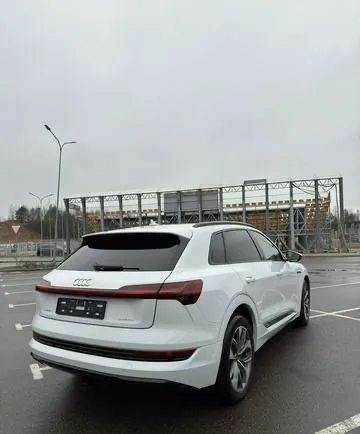 Белый Ауди Другая, объемом двигателя 0 л и пробегом 22 тыс. км за 26900 $, фото 2 на Automoto.ua