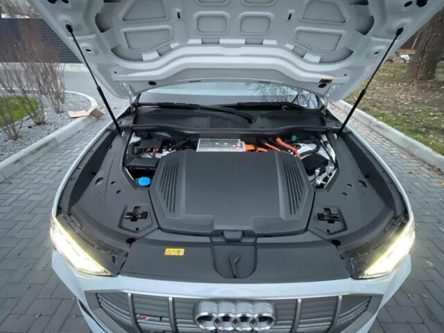 Белый Ауди Другая, объемом двигателя 0 л и пробегом 76 тыс. км за 33700 $, фото 22 на Automoto.ua