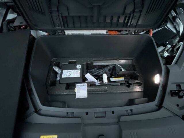 Белый Ауди Другая, объемом двигателя 0 л и пробегом 76 тыс. км за 33700 $, фото 23 на Automoto.ua