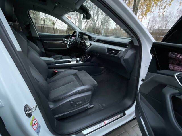 Белый Ауди Другая, объемом двигателя 0 л и пробегом 76 тыс. км за 33700 $, фото 14 на Automoto.ua