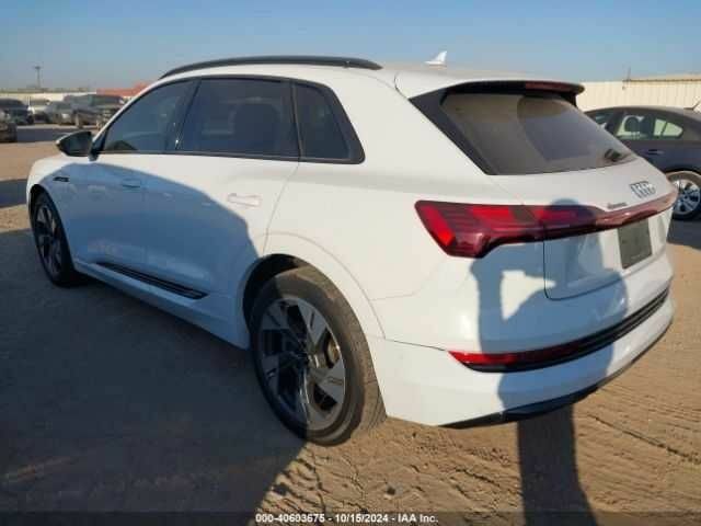 Білий Ауді Інша, об'ємом двигуна 0 л та пробігом 46 тис. км за 17800 $, фото 2 на Automoto.ua