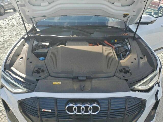 Білий Ауді Інша, об'ємом двигуна 0 л та пробігом 79 тис. км за 12900 $, фото 11 на Automoto.ua