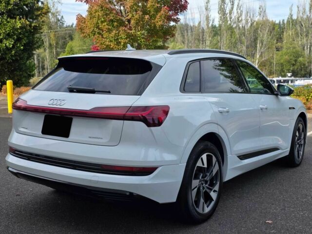 Білий Ауді Інша, об'ємом двигуна 0 л та пробігом 11 тис. км за 20000 $, фото 6 на Automoto.ua