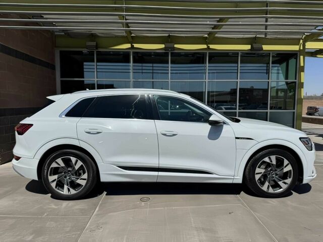 Белый Ауди Другая, объемом двигателя 0 л и пробегом 11 тыс. км за 21000 $, фото 7 на Automoto.ua