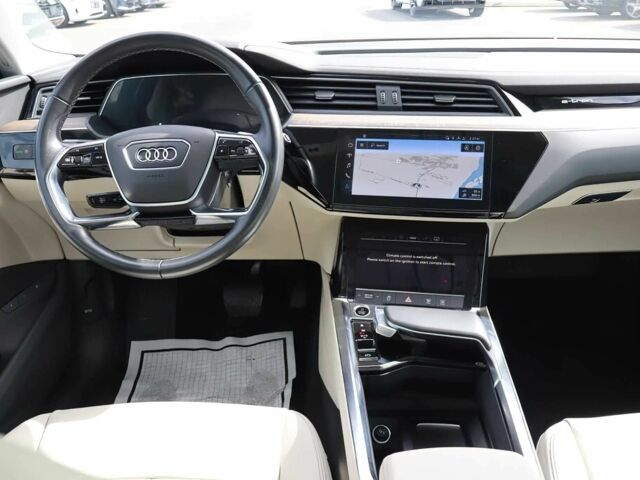 Білий Ауді Інша, об'ємом двигуна 0 л та пробігом 19 тис. км за 13000 $, фото 8 на Automoto.ua