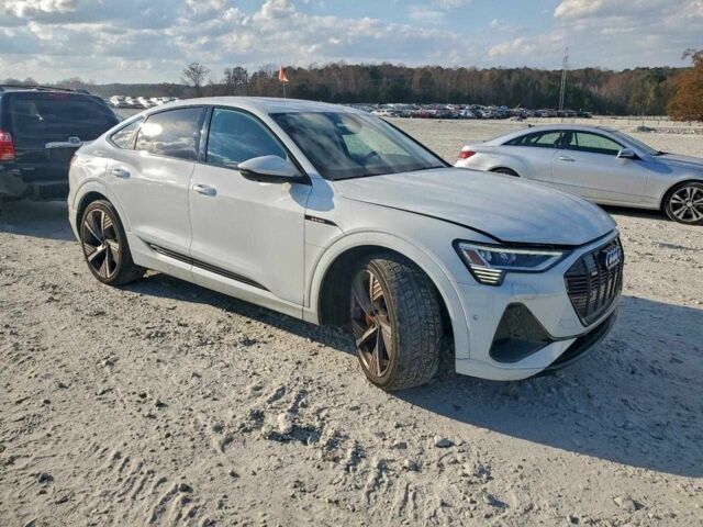 Білий Ауді Інша, об'ємом двигуна 0 л та пробігом 79 тис. км за 12900 $, фото 3 на Automoto.ua