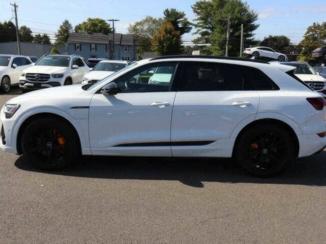 Белый Ауди Другая, объемом двигателя 0 л и пробегом 14 тыс. км за 12500 $, фото 4 на Automoto.ua