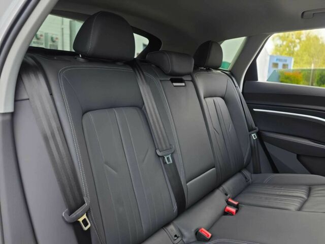 Білий Ауді Інша, об'ємом двигуна 0 л та пробігом 11 тис. км за 20000 $, фото 15 на Automoto.ua