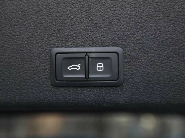 Белый Ауди Другая, объемом двигателя 2 л и пробегом 41 тыс. км за 21500 $, фото 18 на Automoto.ua